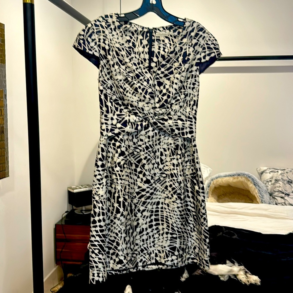 Shoshsnna size 4 silk dress